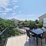 Ferienhaus Fuer 10 Personen Ca 240 Qm In Pula, Istrien Istrische Riviera